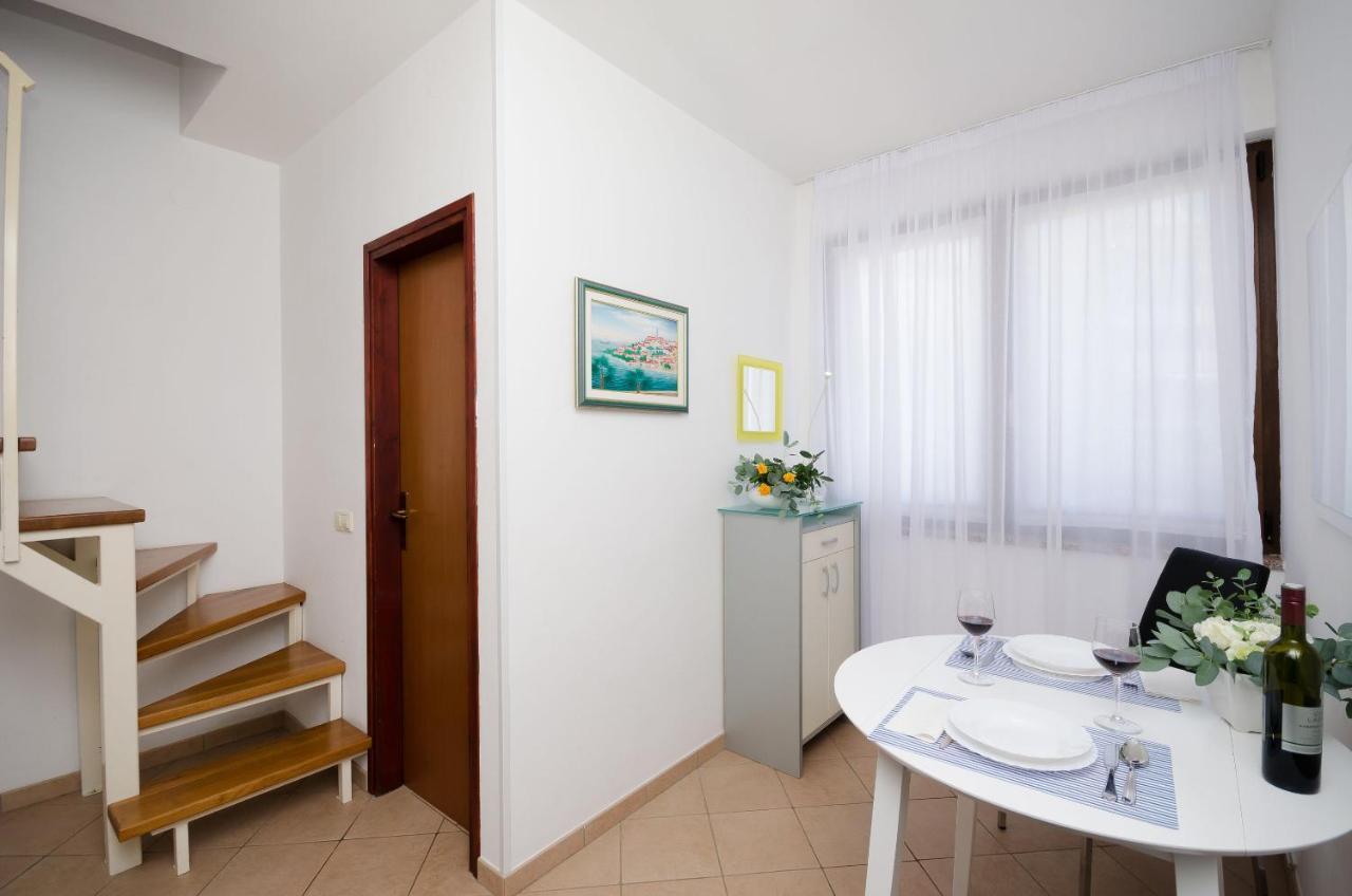 Apartments Gloria Vrsar Exterior foto